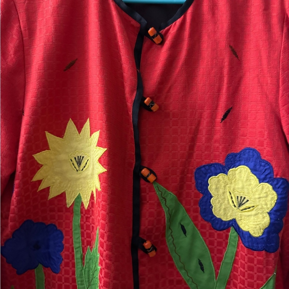 Whimsical VTG Floral Jacket Red Embroidered Art to Wear Size M Made in India - Picture 4 of 7